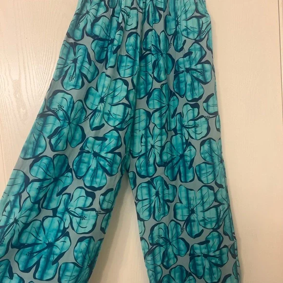 Blue Floral pants - Picture 7 of 8